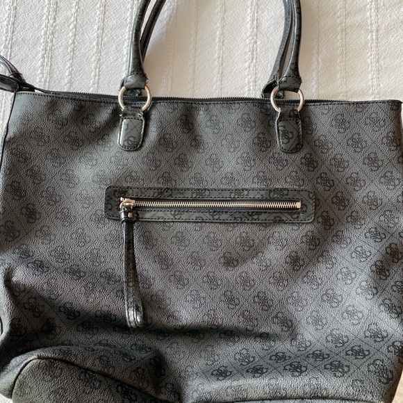 Guess Black Handbag - Picture 2 of 8